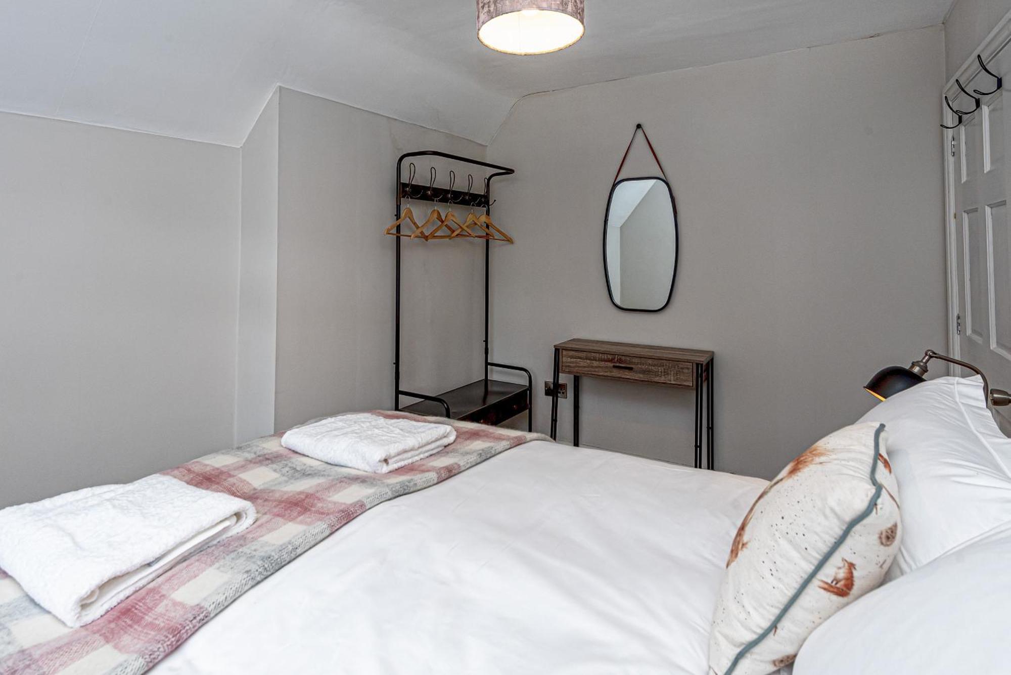 Character Townhouse In Town Centre & Superb Views Villa Dolgellau Exterior photo