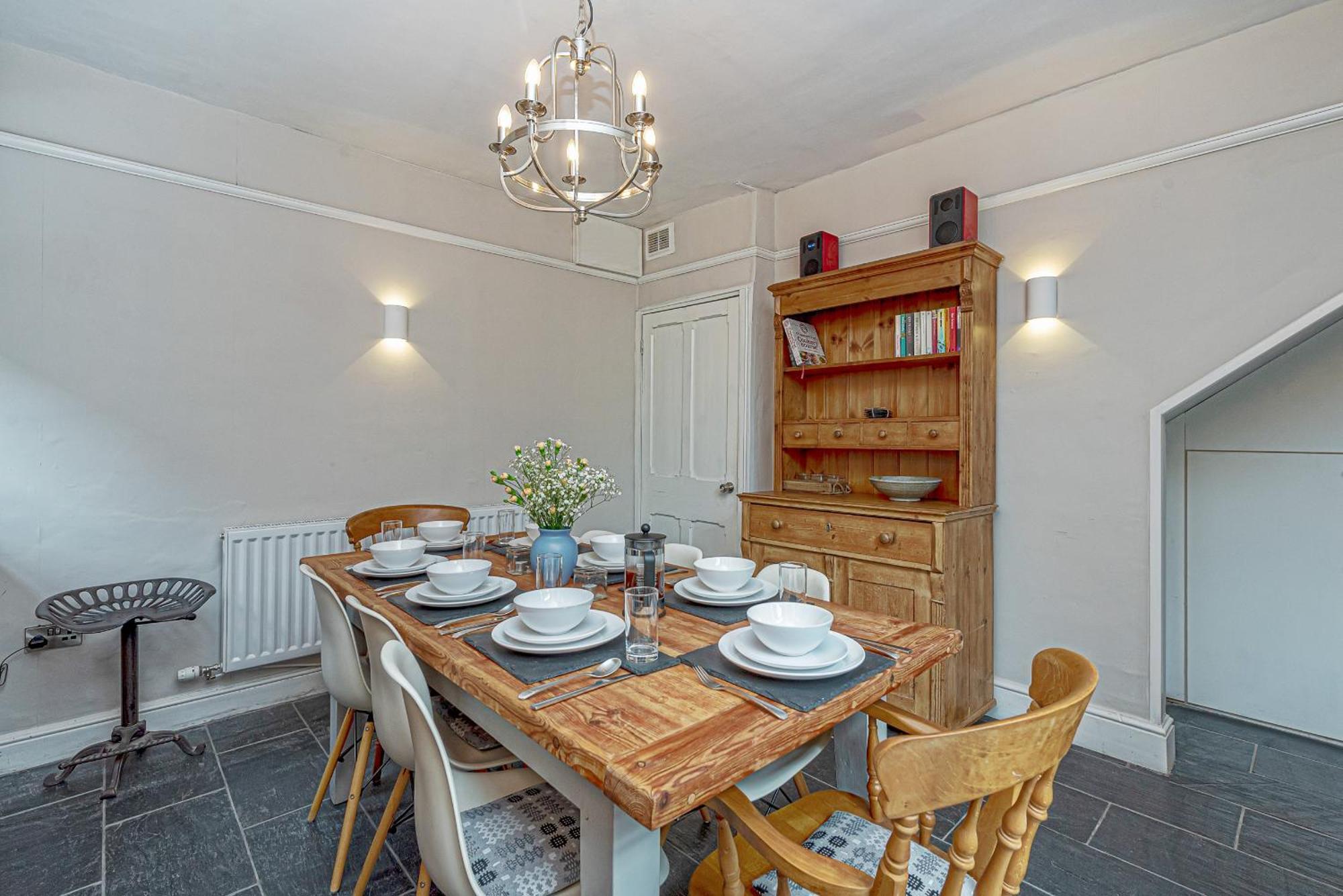 Character Townhouse In Town Centre & Superb Views Villa Dolgellau Exterior photo